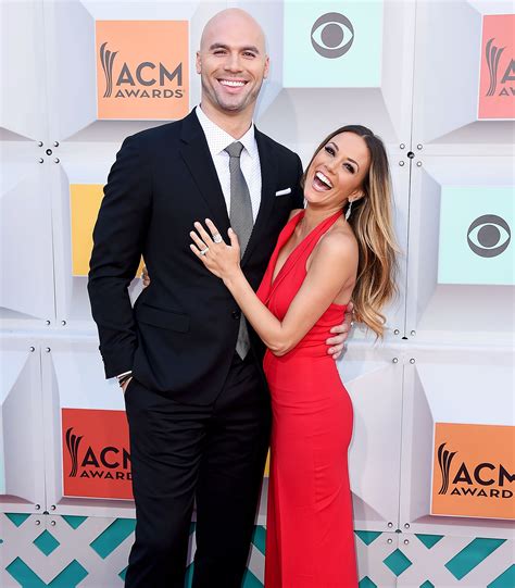 jana kramer height and weight|Jana Kramer 2024: Boyfriend, net worth, tattoos,。